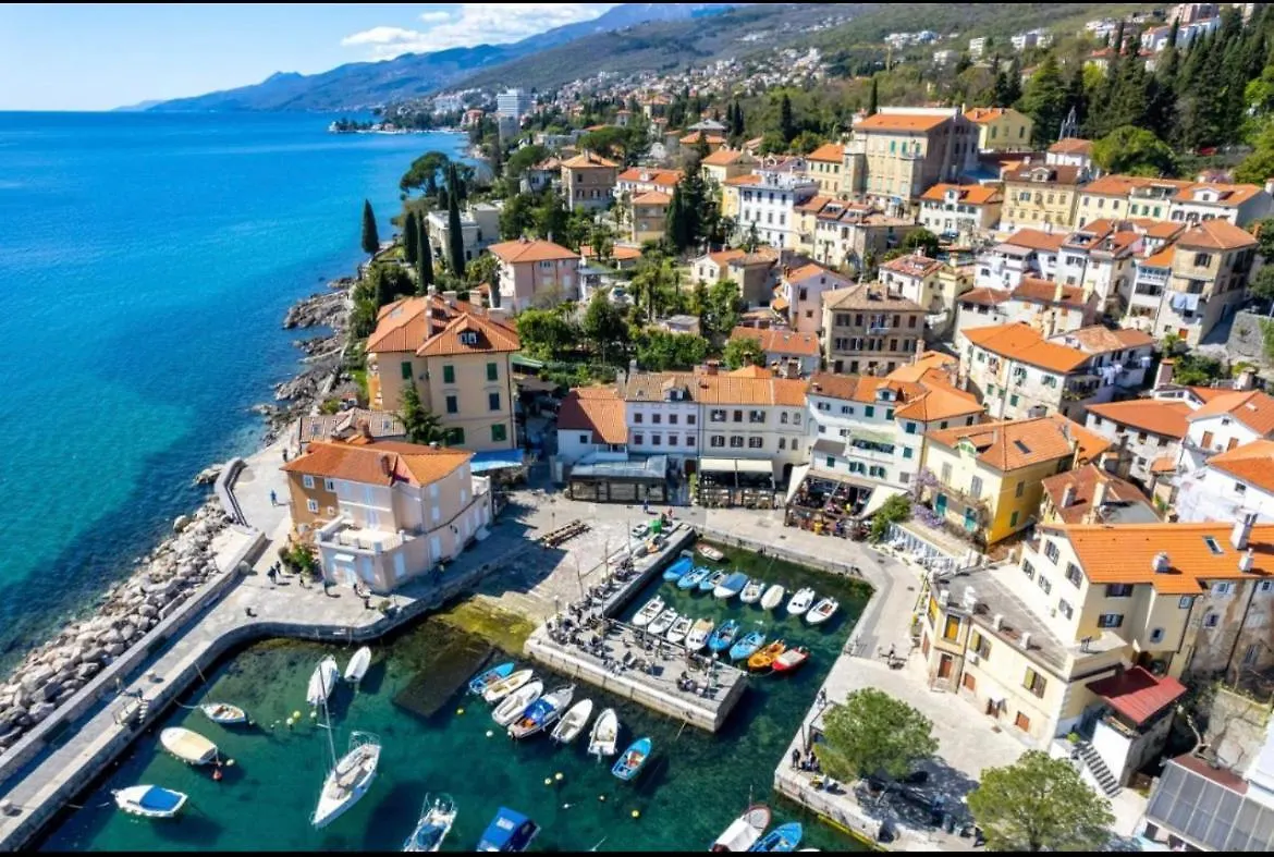 Apartment Pm Volosko Seaside Opatija 0*,